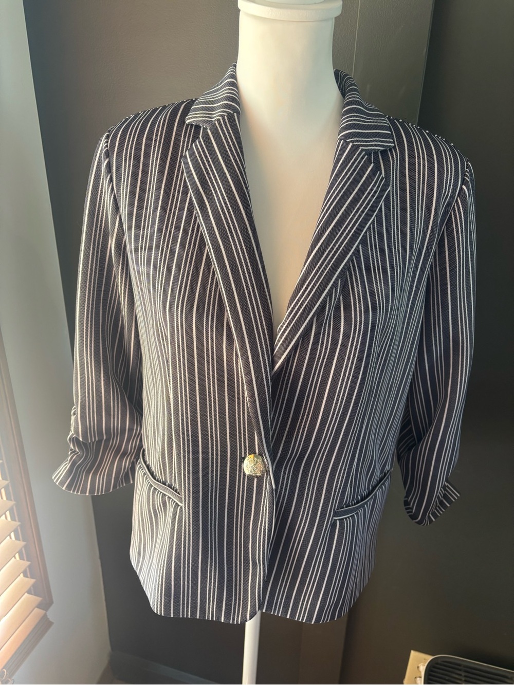NYCC Navy White Pinstripe Ruched Sleeve Blazer Medium